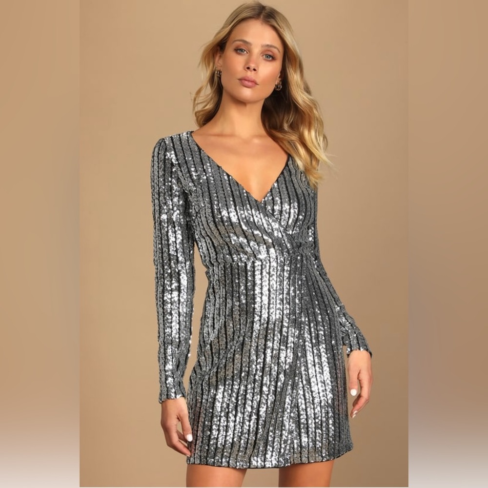 Lulu’s Silver Sequin Long Sleeve Tulip Mini Dress